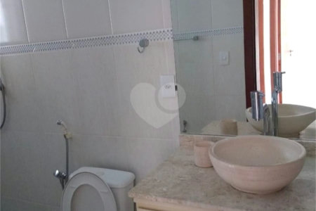 Casa à venda com 3 quartos, sendo 1 suíte, no condomínio Villagio Milano, Sorocaba - SP