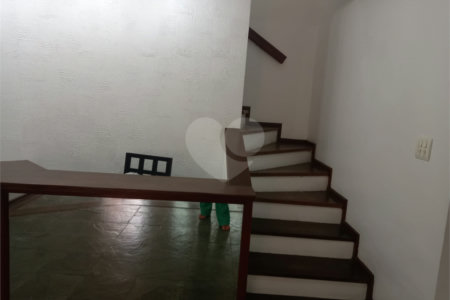 Casa para alugar com 4 quartos, sendo 1 suíte, em Chácara Santo Antônio, São Paulo, SP
