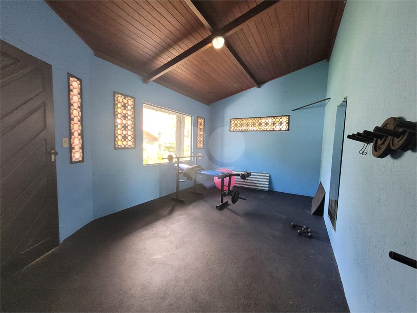 Casa à venda com 4 quartos, sendo 2 suítes, no Centro, Santa Cruz Cabrália, BA