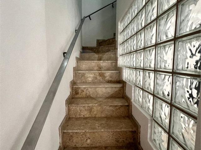 Casa à venda com 3 quartos, sendo 1 suíte,  em Conjunto Residencial Vista Verde, São Paulo, SP