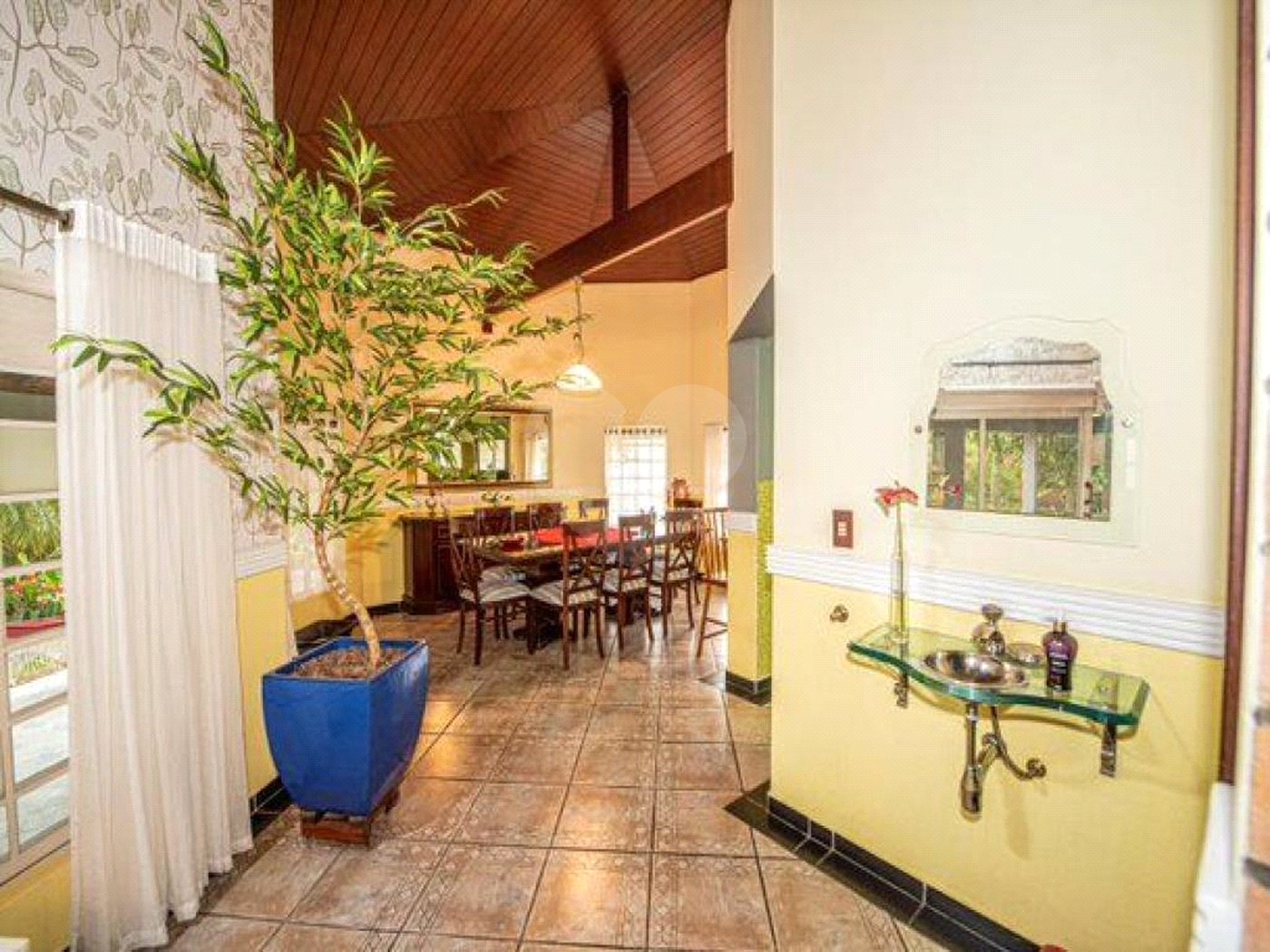 Casa à venda com 3 suítes no condomínio Aldeia da Serrinha, Sorocaba - SP