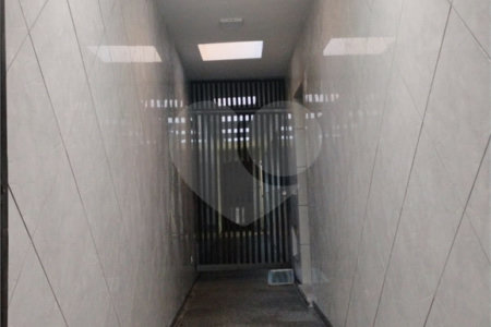 Sobrado à venda com 3 quartos, sendo 1 suíte, em Vila Paulista, São Paulo, SP