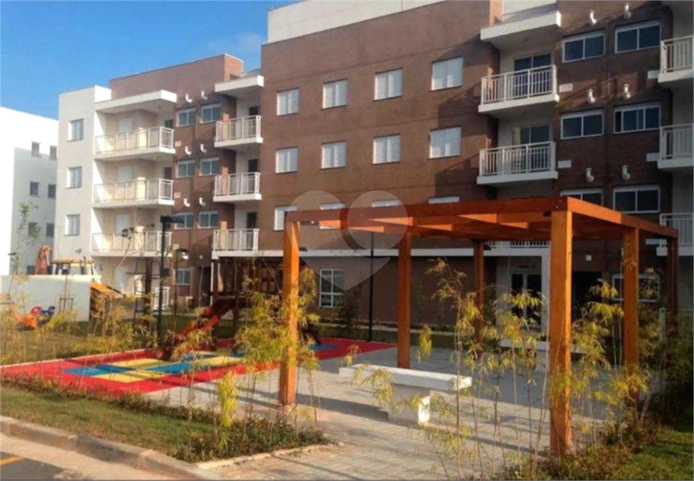 Apartamento à venda com 2 quartos, sendo 1 suíte, em Gramado, Cotia, SP