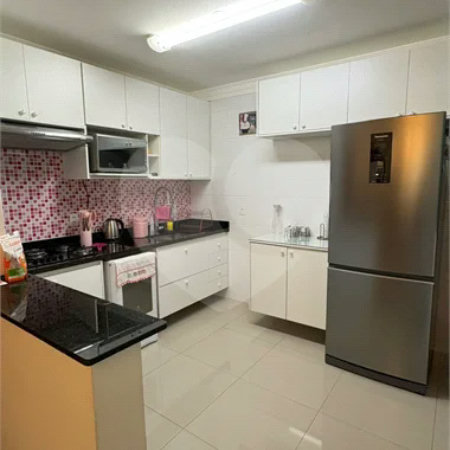Casa à venda com 2 suítes no condomínio Santana, São Paulo - SP
