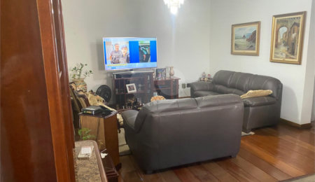 Sobrado à venda com 3 quartos, sendo 1 suíte,  em Tremembé, São Paulo, SP