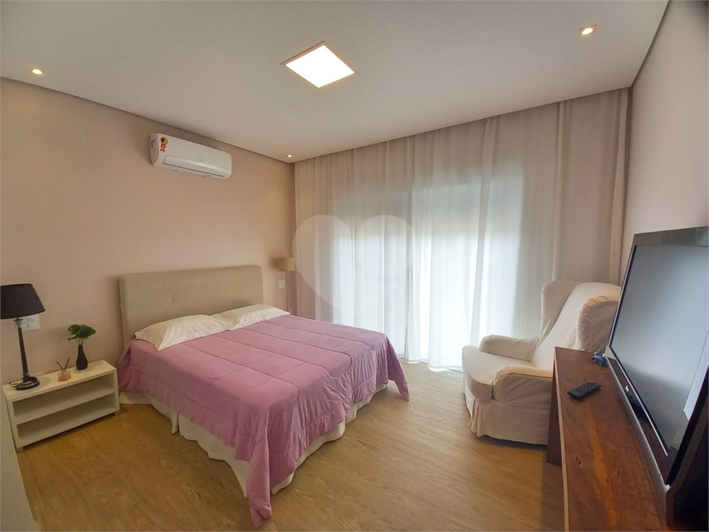 Casa à venda com 3 suítes no condomínio Alpes de Vinhedo, Vinhedo - SP