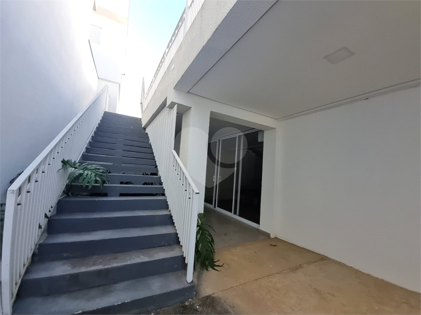 Casa à venda com 3 quartos, sendo 1 suíte, no condomínio Residencial Américo Figueiredo, Sorocaba - SP