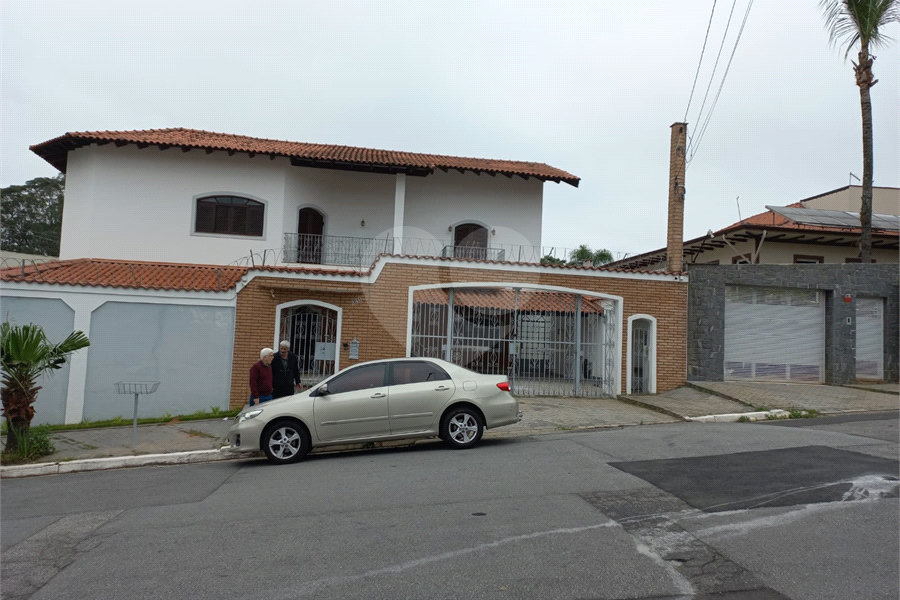 Sobrado à venda ou para alugar com 4 quartos, sendo 1 suíte,  em Barro Branco (zona Norte), São Paulo, SP