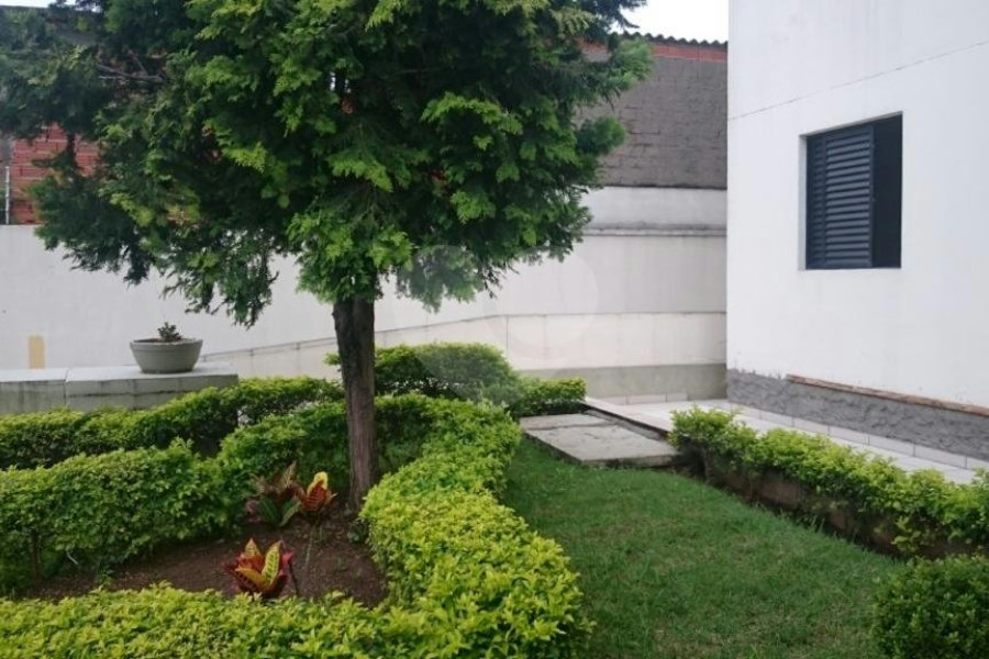 Apartamento de 70m2 no Mandqui de 3 dormitórios, sala com sacada e 2 vagas garagem