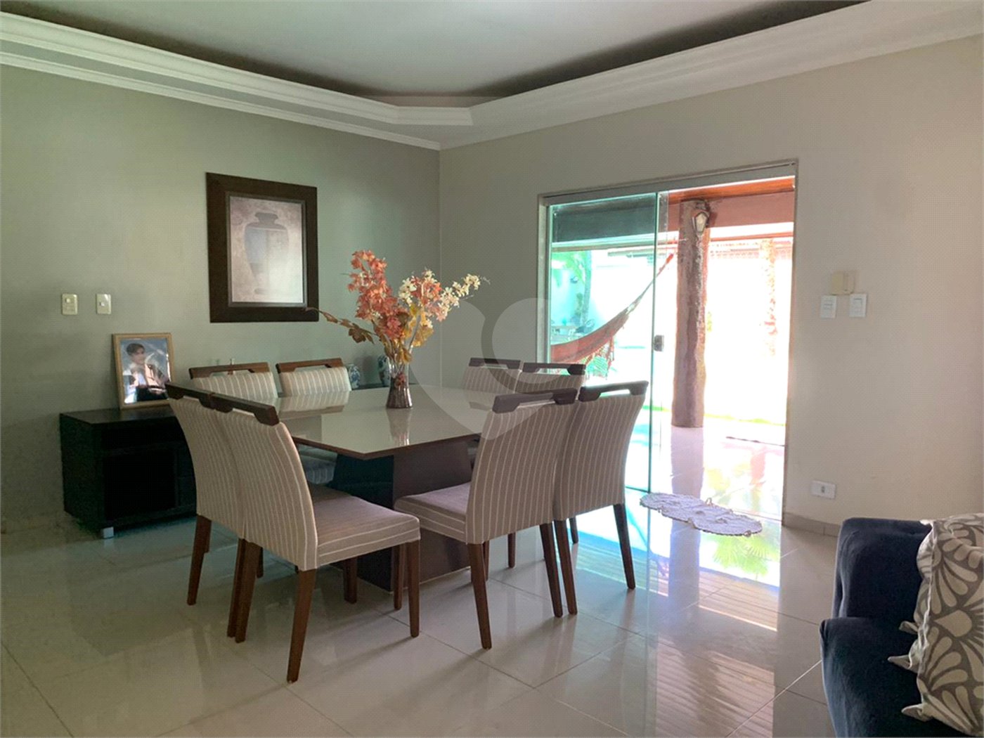 Casa à venda com 4 quartos, sendo 3 suítes, em Santos Dumont, Três Lagoas - MS