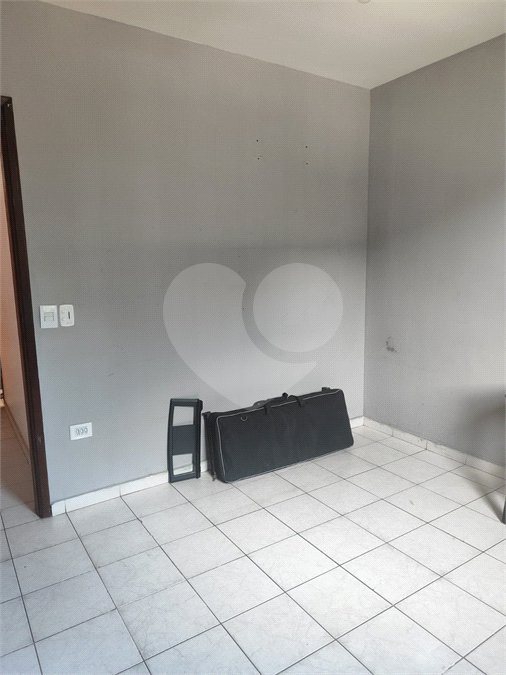 Casa à venda com 3 quartos em Jardim Cumbica, Guarulhos, SP