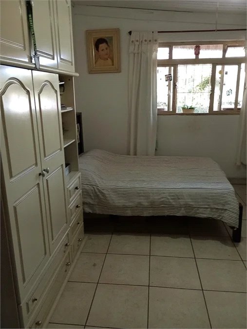 Casa à venda com 6 quartos, sendo 2 suítes,  em Parque São George, Cotia, SP