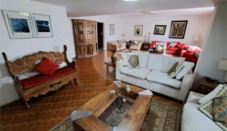 Apartamento à venda com 4 quartos, sendo 1 suíte,  em Vila Clementino, São Paulo, SP