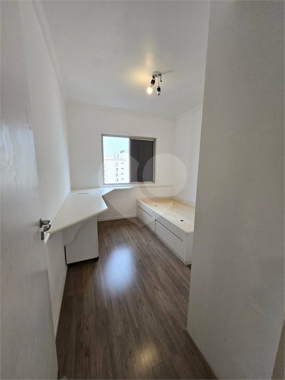 Apartamento à venda com 3 quartos, sendo 1 suíte,  em Indianópolis, São Paulo, SP