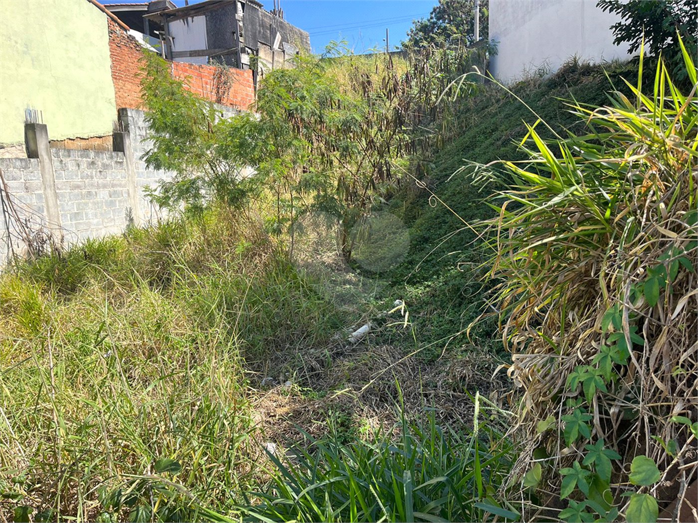 Terreno à venda em Jardim Alvinópolis, Atibaia, SP