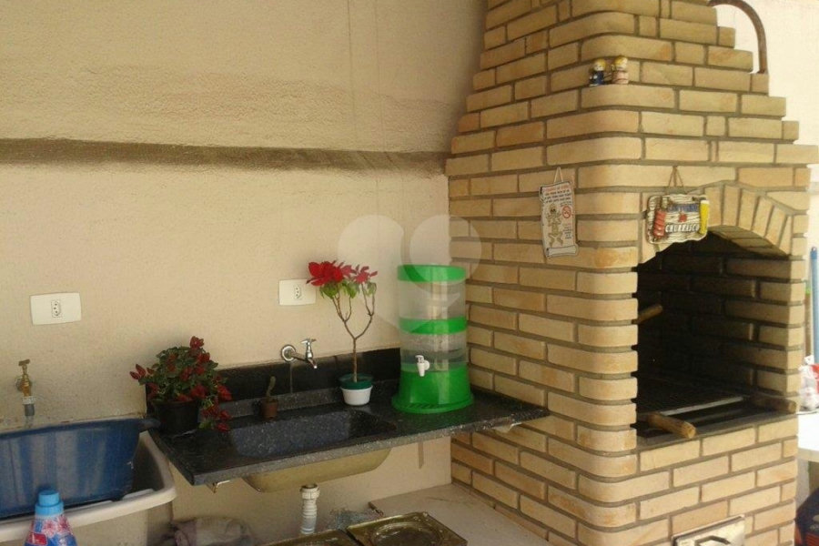 Sobrado à venda com 3 quartos em Vila Nova Mazzei, São Paulo, SP