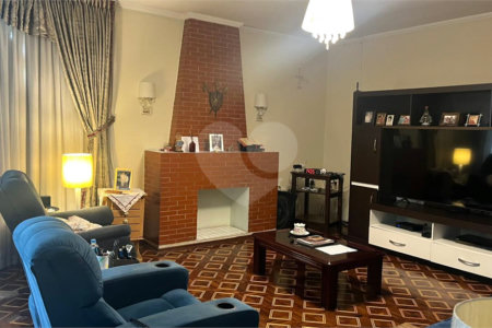 Casa à venda com 3 quartos, sendo 2 suítes, em Lapa, São Paulo, SP