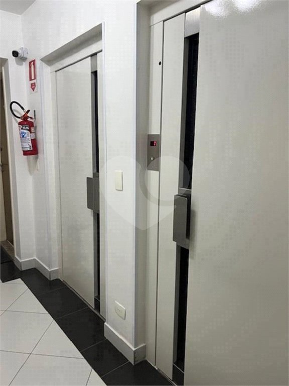 Apartamento à venda com 2 quartos, sendo 1 suíte, em Vila Olímpia, São Paulo, SP