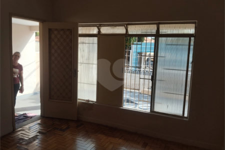 Casa Térrea à venda com 2 quartos em Vila Progresso, Araraquara, SP