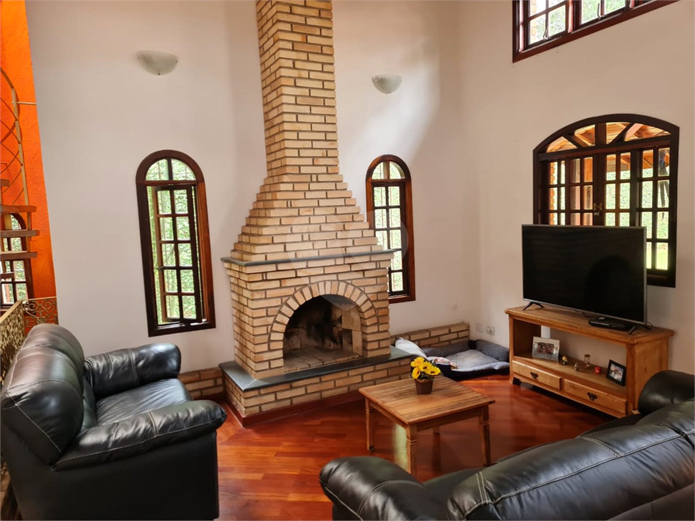 Sobrado à venda com 4 quartos, sendo 1 suíte,  em Jardim Leonor Mendes de Barros, São Paulo, SP
