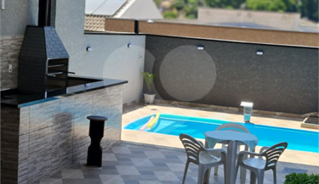 Casa para alugar com 4 suítes em Jardim Maristela, Atibaia, SP