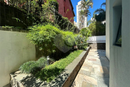 Apartamento para alugar com 3 quartos, sendo 1 suíte,  em Pinheiros, São Paulo, SP