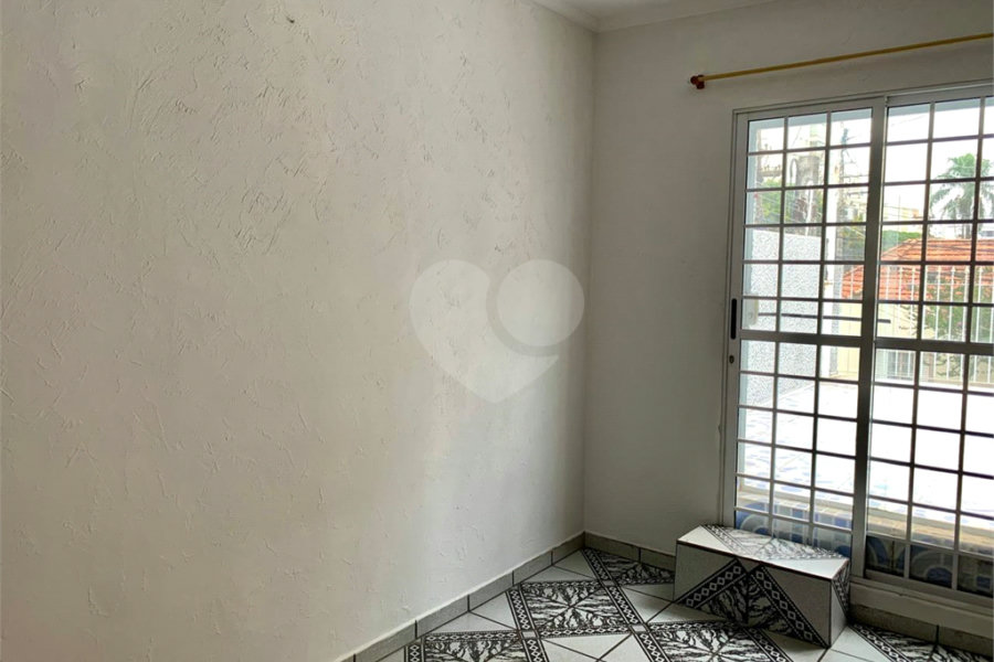 Sobrado de 150m2 com 4 dormitórios e 1 vaga à venda na Chácara Inglesa