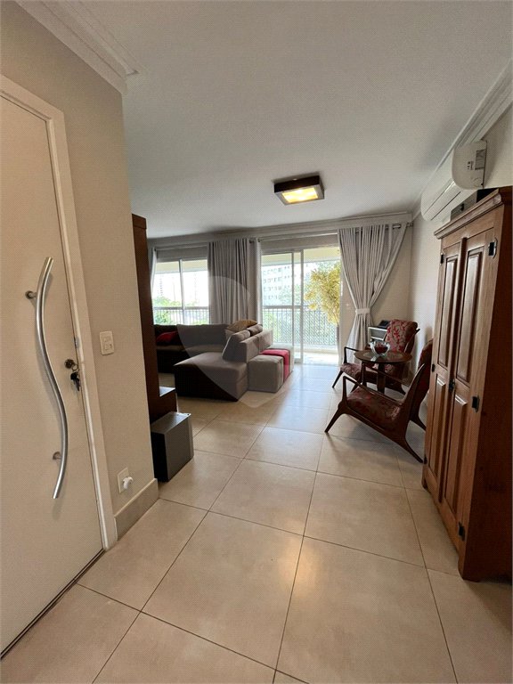 Apartamento à venda com 4 quartos, sendo 3 suítes, em Cambuci, São Paulo, SP