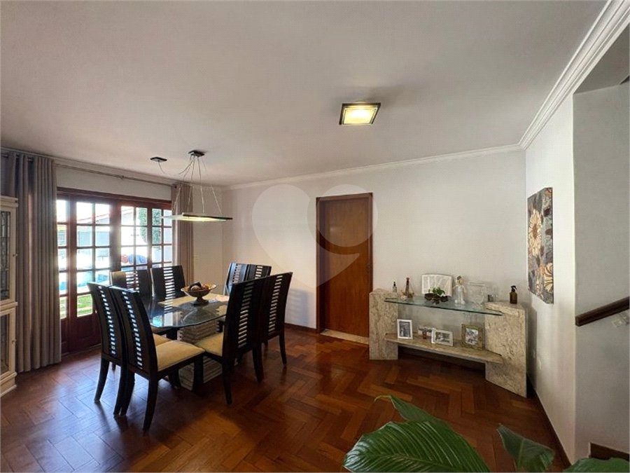 Casa à venda com 4 suítes no condomínio Granja Olga II, Sorocaba - SP