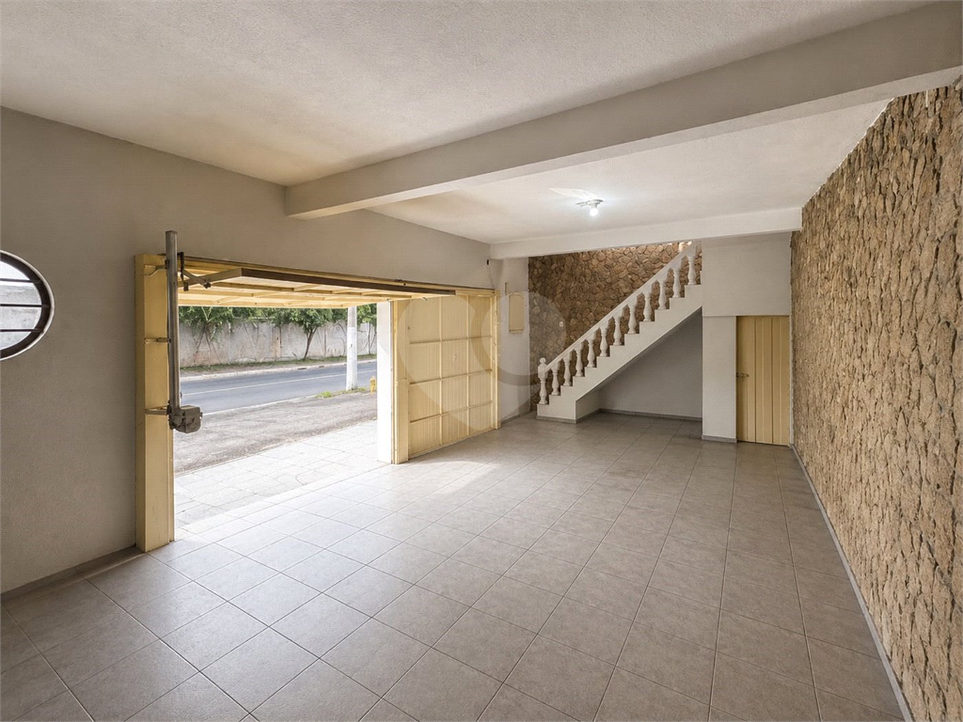 Casa à venda com 3 quartos, sendo 1 suíte, em Guarapiranga, São Paulo, SP