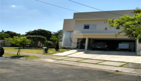 Casa à venda com 3 quartos, sendo 1 suíte,  no condomínio Jd Portal de Itaici, Indaiatuba - SP
