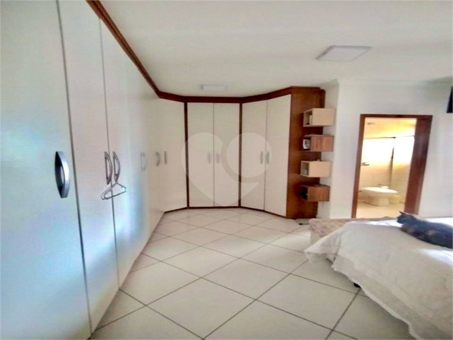 Sobrado à venda com 3 quartos, sendo 1 suíte, em Jardim Gonçalves, Sorocaba, SP