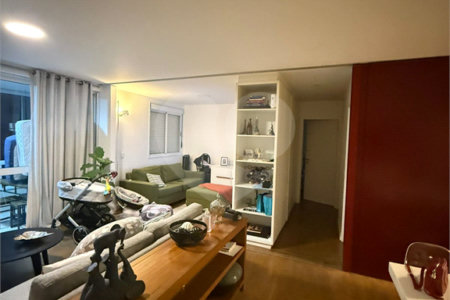 Apartamento à venda com 3 quartos, sendo 2 suítes,  em Vila Andrade, São Paulo, SP