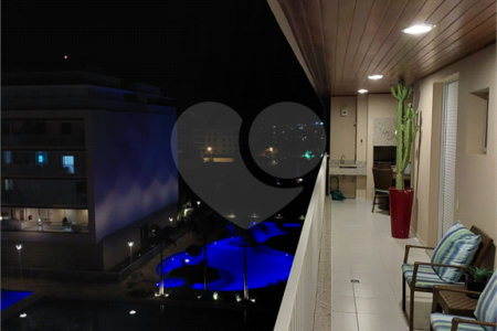Apartamento à venda com 3 suítes em Itaguá, Ubatuba, SP