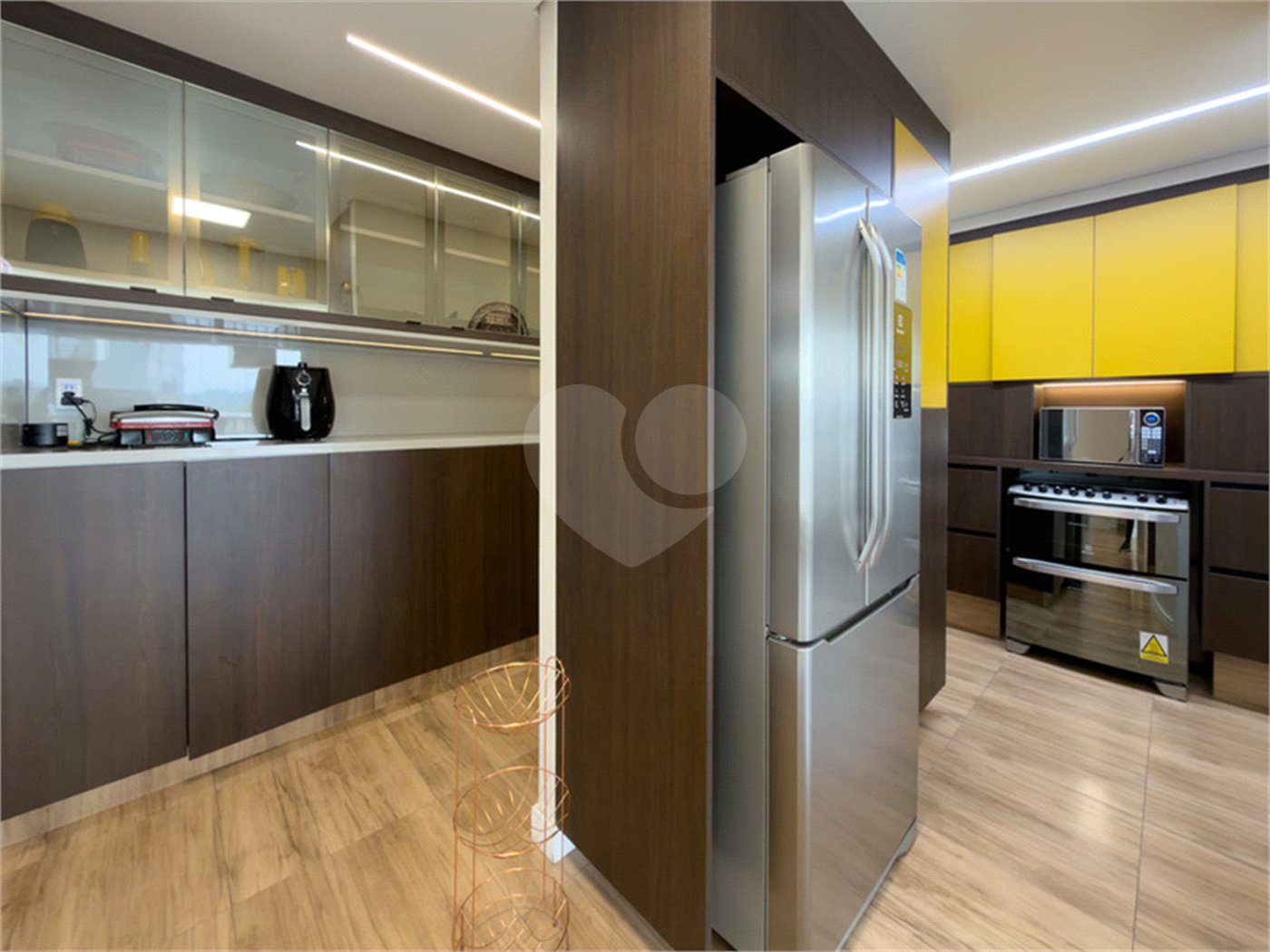 Apartamento à venda com 4 quartos, sendo 2 suítes, em Pinheiros, São Paulo, SP