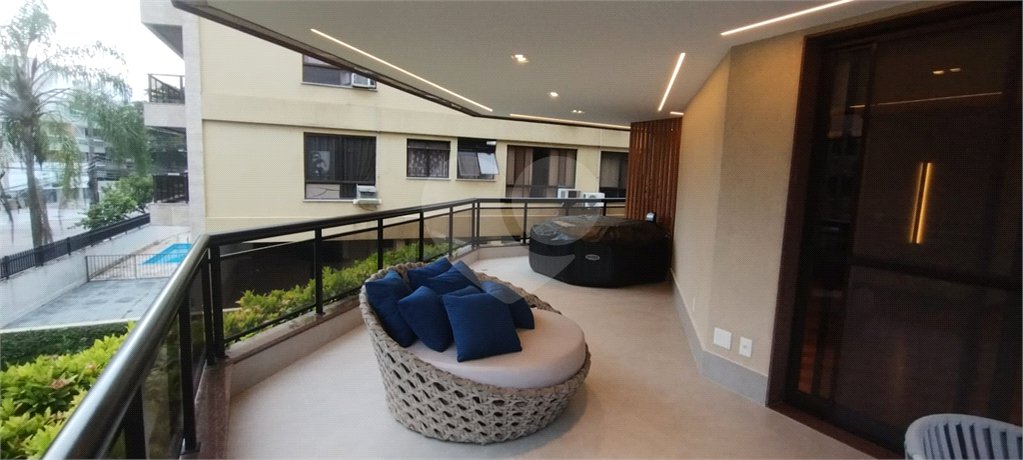 Apartamento à venda com 3 quartos, sendo 1 suíte, em Recreio dos Bandeirantes, Rio de Janeiro, RJ