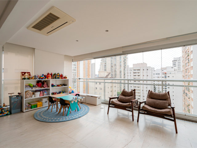 Apartamento à venda com 3 suítes em Campo Belo, São Paulo, SP