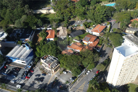 Casa à venda ou para alugar com 3 quartos, sendo 1 suíte, em Butantã, São Paulo, SP