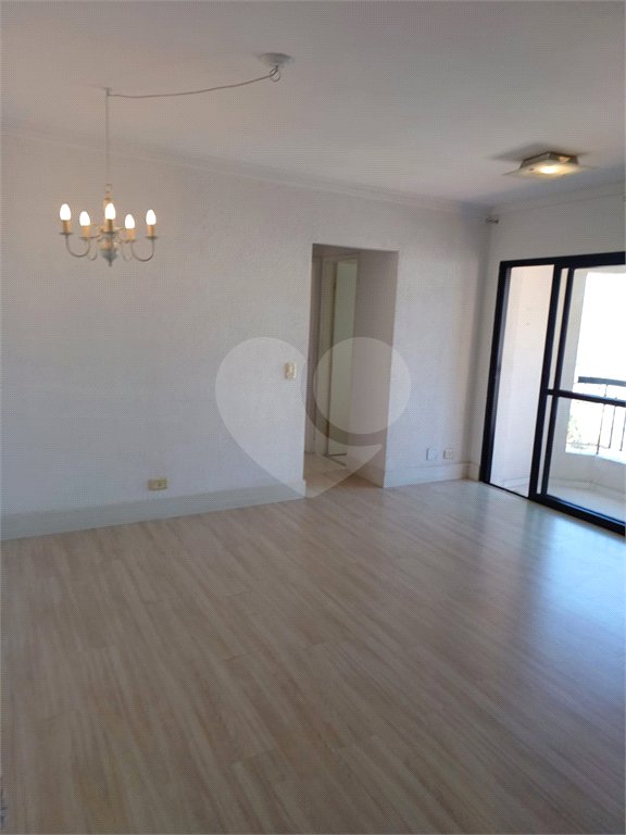 Apartamento à venda com 2 quartos, sendo 1 suíte, em Vila Hamburguesa, São Paulo, SP
