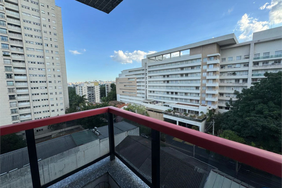 Apartamento à venda com 3 quartos, sendo 1 suíte, em Santana, São Paulo, SP