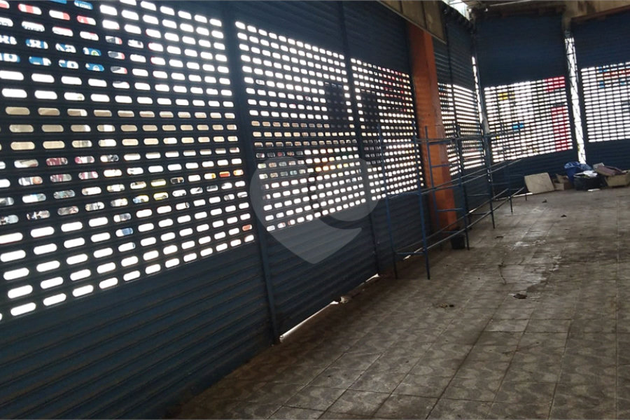 Prédio à venda em Pari, São Paulo, SP