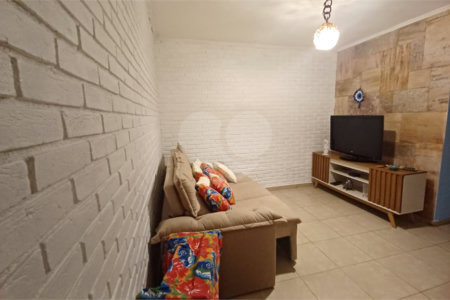 Casa à venda com 2 quartos, sendo 1 suíte, em Jardim Franca, São Paulo, SP