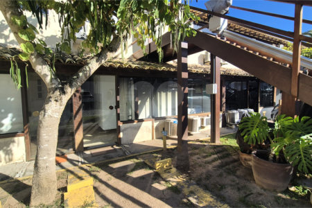 Casa em condomínio à venda com 3 quartos, sendo 2 suítes, em Geribá, Armação dos Búzios, RJ