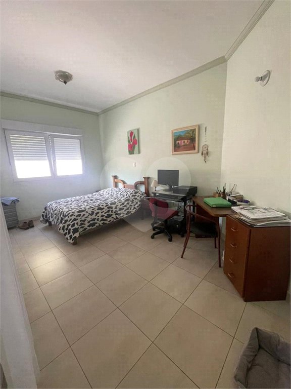 Casa à venda com 5 quartos, sendo 4 suítes,  em Vila Oliveira, Mogi das Cruzes, SP