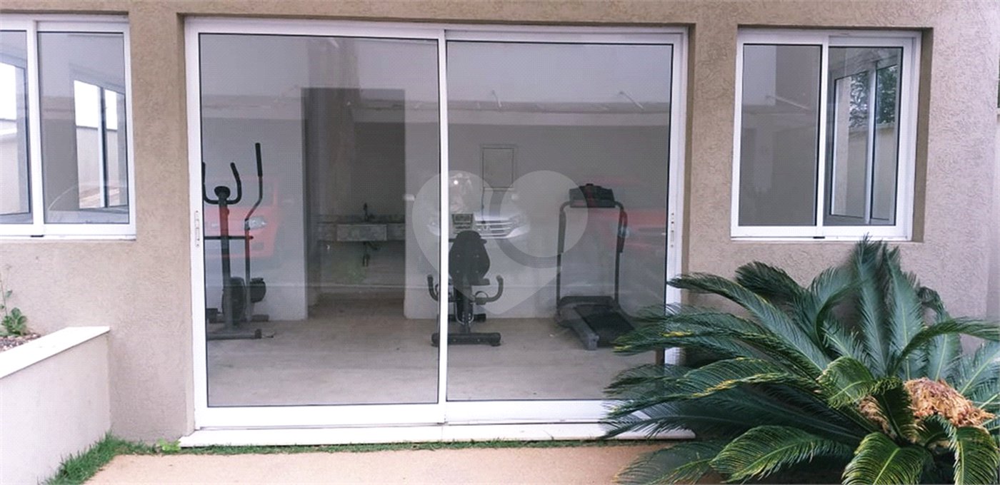 Casa à venda com 4 quartos, sendo 2 suítes, no condomínio Cond Residencial Villagio da Serra, São Paulo - SP