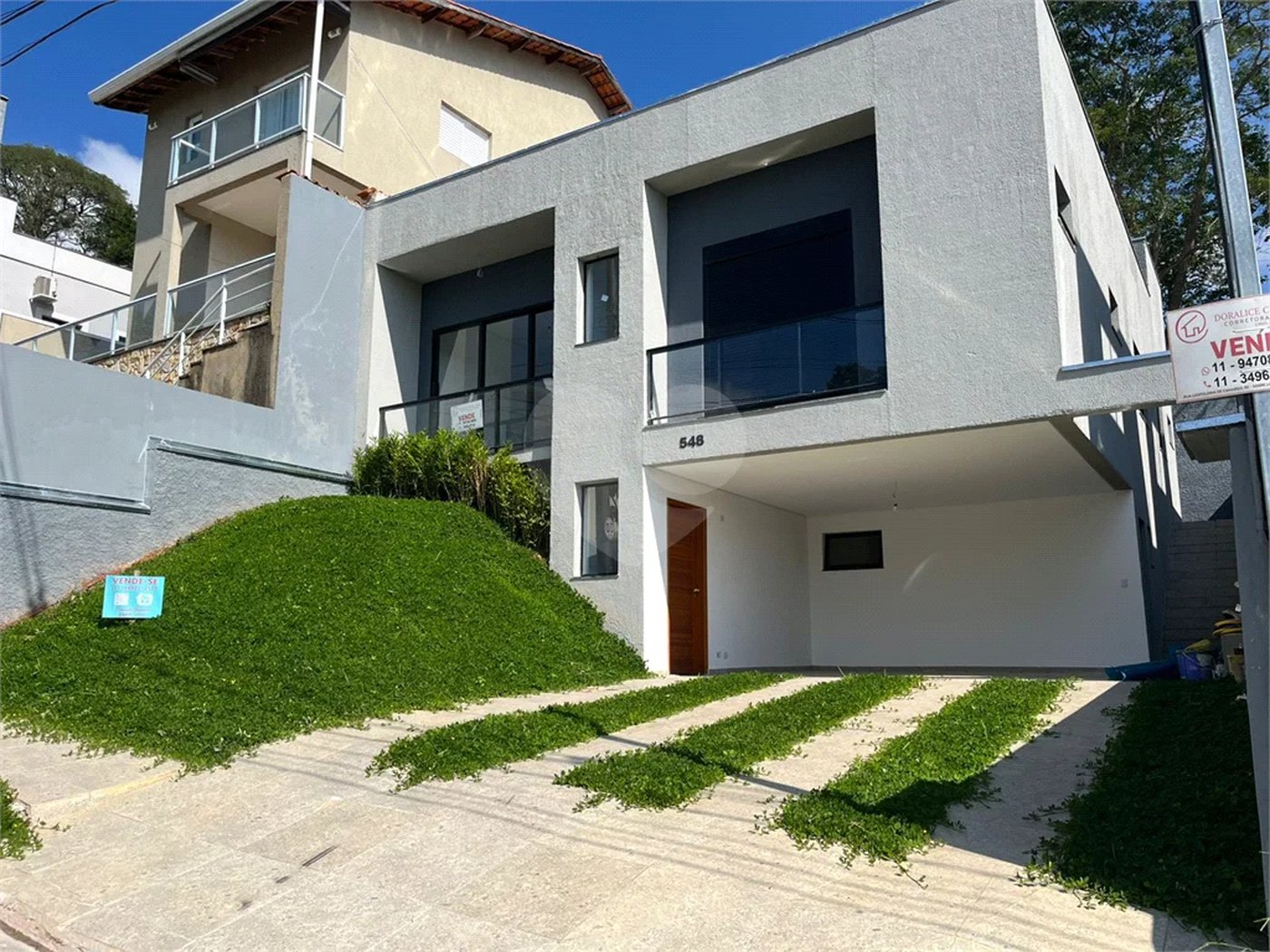 Casa à venda com 3 suítes em Chácara Roselândia, Cotia, SP