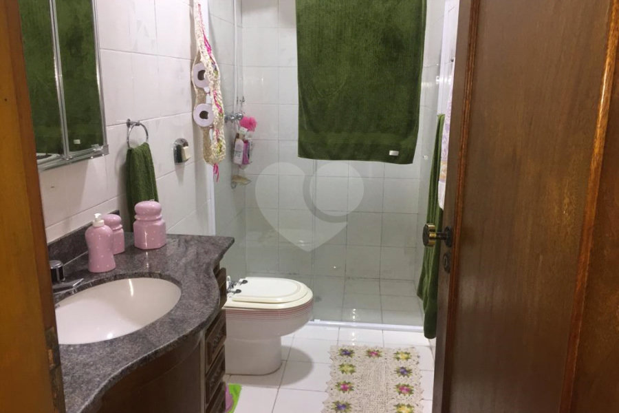 Sobrado à venda ou para alugar com 3 quartos, sendo 1 suíte, em Anália Franco, São Paulo, SP