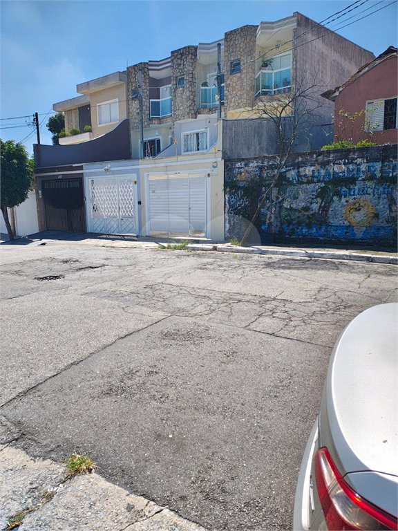 Sobrado à venda com 3 quartos, sendo 1 suíte,  em Vila Matilde, São Paulo, SP
