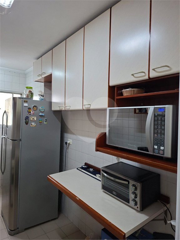 Apartamento à venda com 2 quartos em Parque Maria Domitila, São Paulo, SP