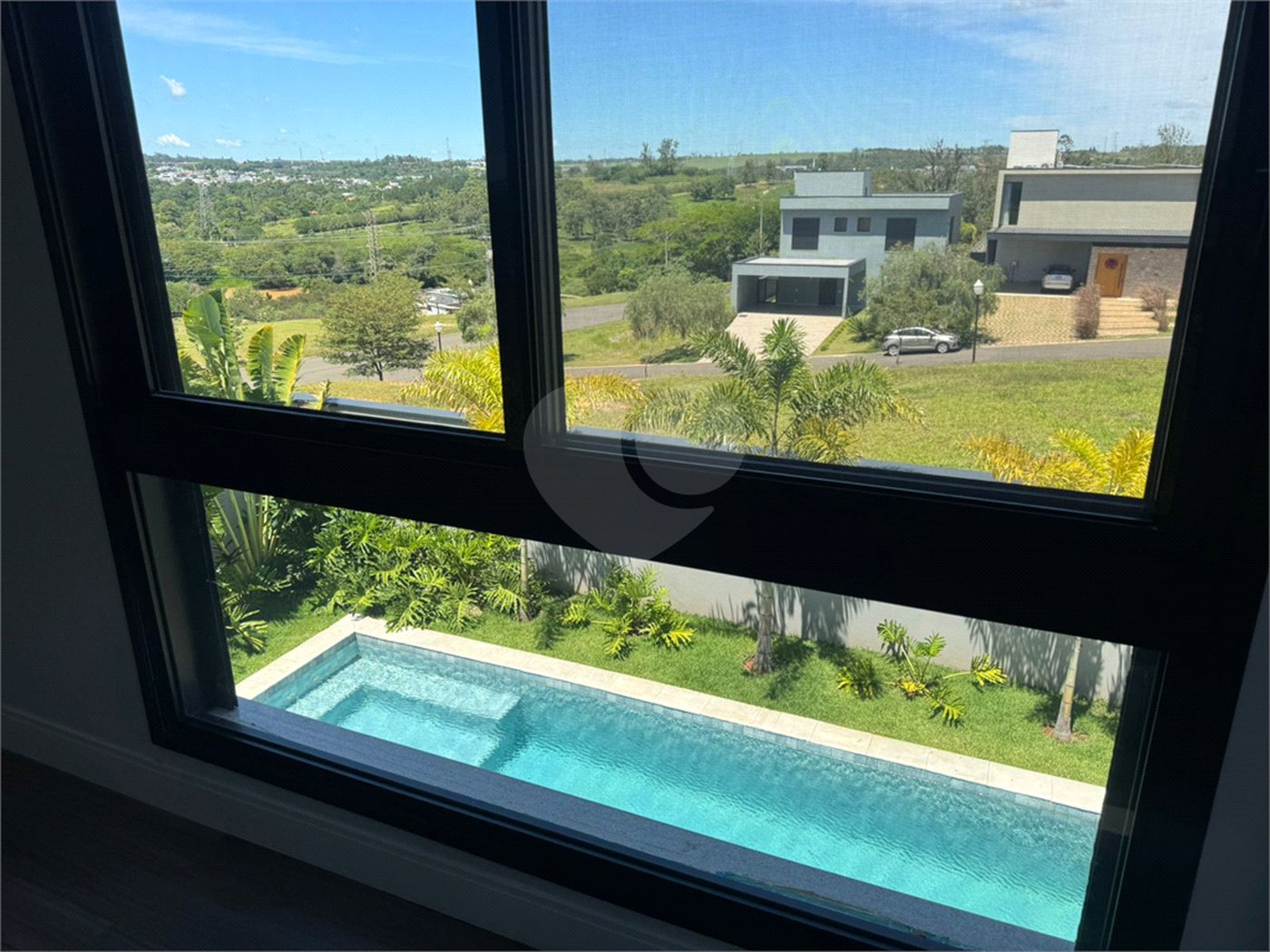 Casa à venda com 4 suítes no condomínio Villas do Golf, Itu - SP